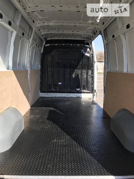 Вантажопасажирський фургон Opel Movano 2015 в Луцьку