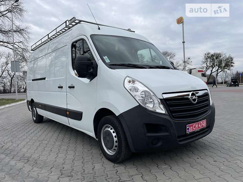 Вантажний фургон Opel Movano 2017 в Луцьку