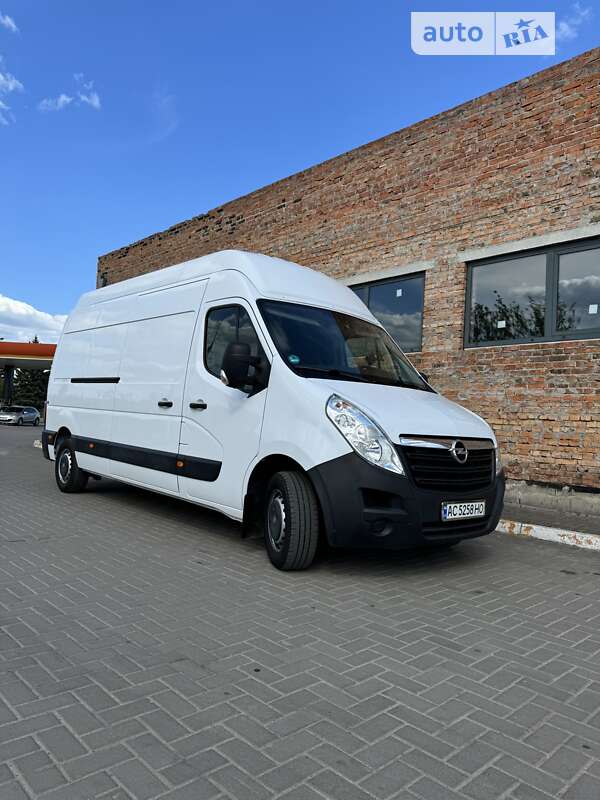 Вантажний фургон Opel Movano 2018 в Любомлі