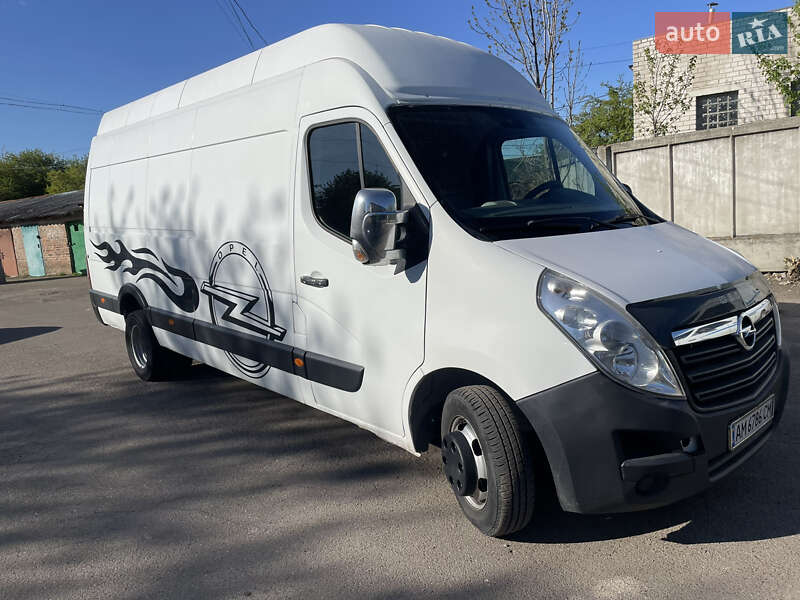 Вантажний фургон Opel Movano 2015 в 