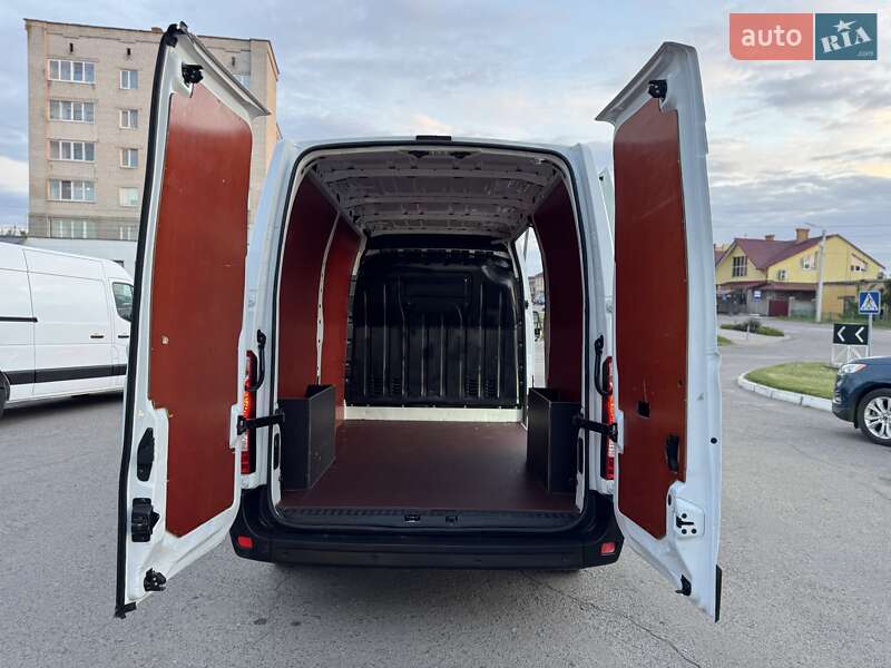 Вантажний фургон Opel Movano 2018 в Дубні
