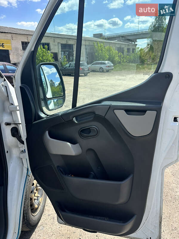 Грузовой фургон Opel Movano 2011 в Сарнах