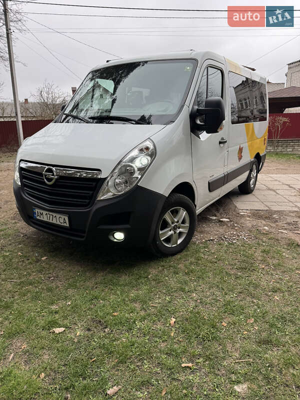Грузопассажирский фургон Opel Movano 2017 в Житомире