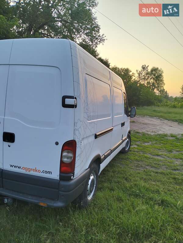 Грузовой фургон Opel Movano 2006 в Миргороде