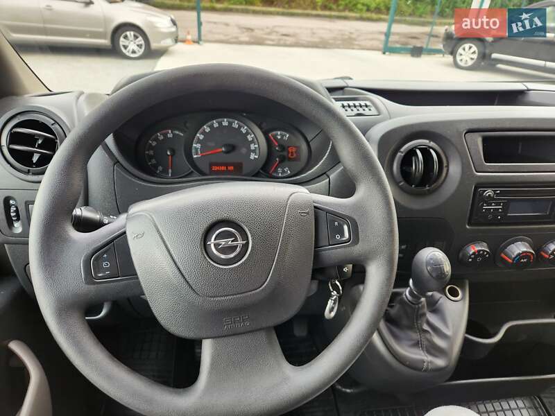 Грузовой фургон Opel Movano 2018 в Дубно