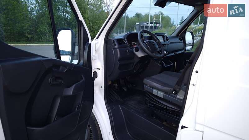 Вантажний фургон Opel Movano 2022 в Дніпрі