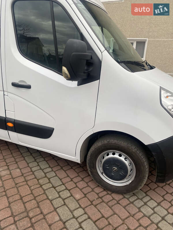 Грузовой фургон Opel Movano 2018 в Ивано-Франковске