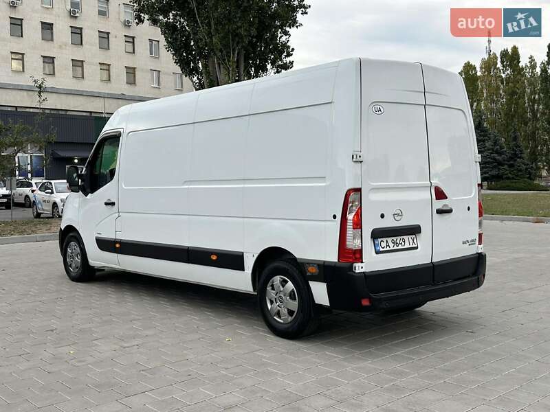 Вантажний фургон Opel Movano 2017 в Черкасах