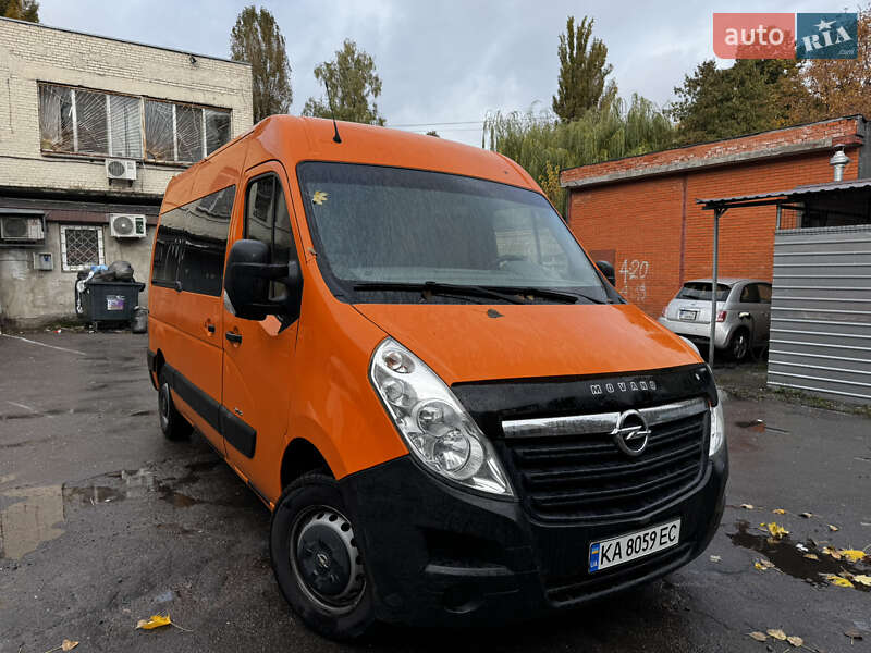 Микроавтобус Opel Movano 2012 в Киеве