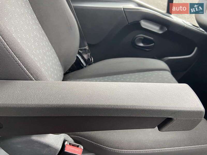 Грузовой фургон Opel Movano 2022 в Киеве