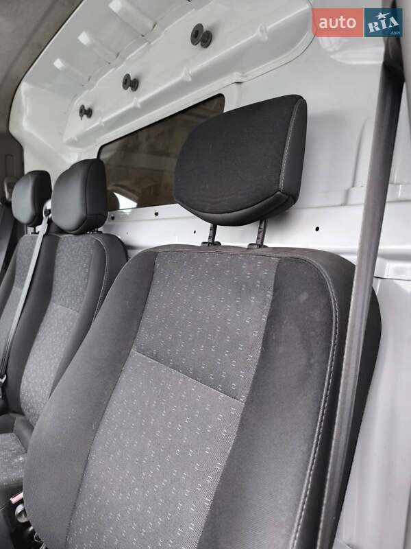 Грузовой фургон Opel Movano 2012 в Полтаве