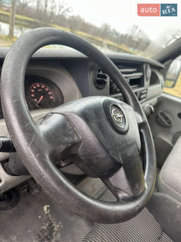 Мікроавтобус вантажний (до 3,5т) Opel Movano 2004 в Коломиї