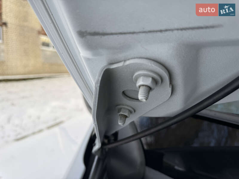 Вантажний фургон Opel Movano 2021 в Кореці