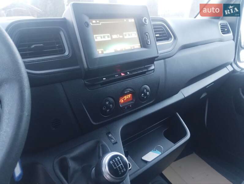 Вантажний фургон Opel Movano 2021 в Дубні