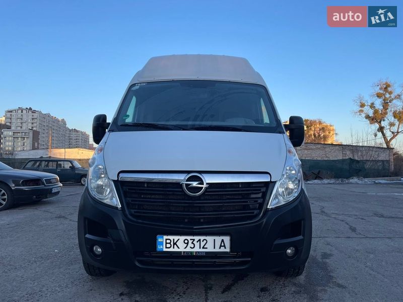 Грузовой фургон Opel Movano 2017 в Киеве