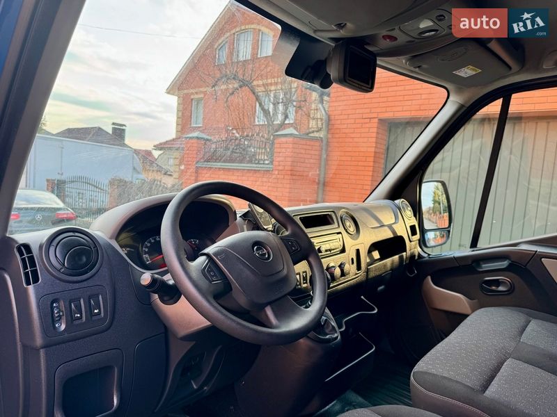 Вантажний фургон Opel Movano 2015 в Вінниці