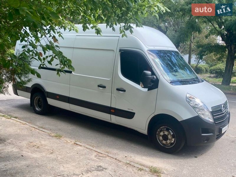 Грузовой фургон Opel Movano 2012 в Светловодске