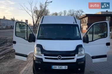 Грузовой фургон Opel Movano 2006 в Коростене