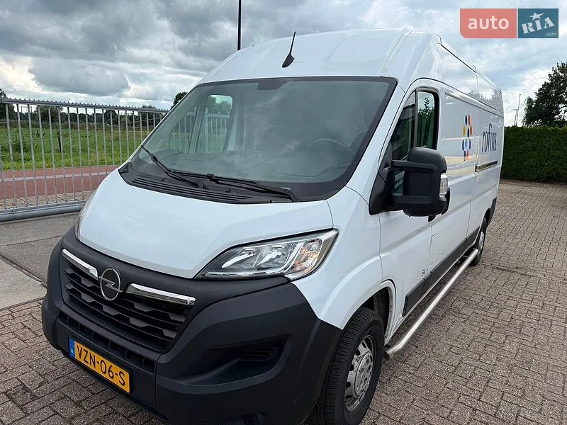 Opel Movano