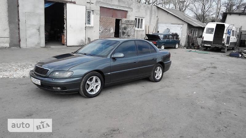 Седан Opel Omega 2001 в 