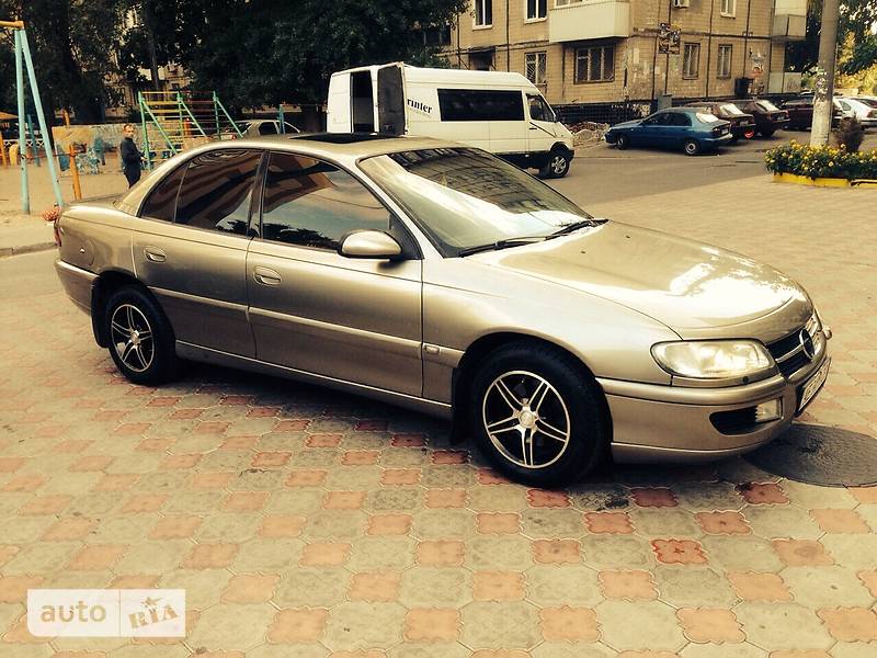 Седан Opel Omega 1997 в Днепре