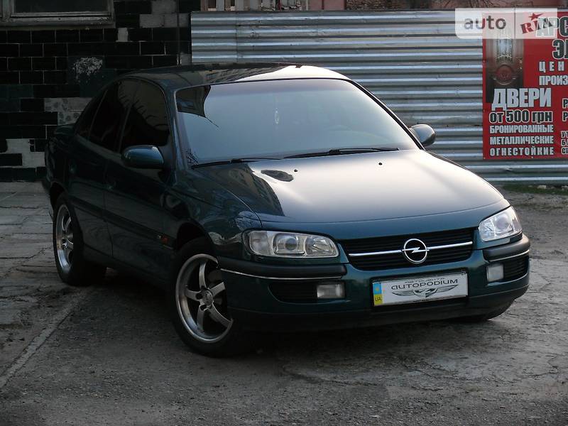 Седан Opel Omega 1996 в Николаеве