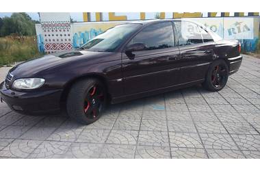 Седан Opel Omega 2000 в Нетешине