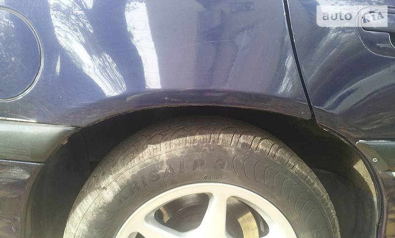 Седан Opel Omega 1996 в Львові