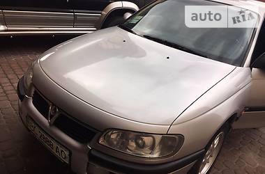 Седан Opel Omega 2000 в Львове