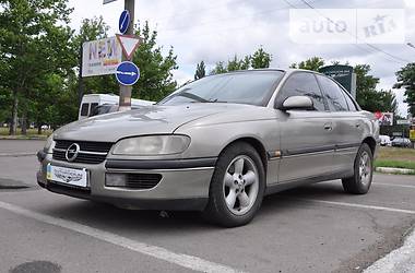 Седан Opel Omega 1998 в Николаеве
