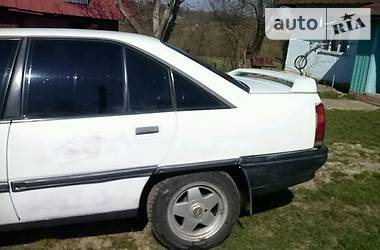 Седан Opel Omega 1990 в Ивано-Франковске