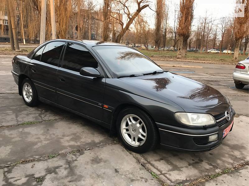 Седан Opel Omega 1999 в Кривом Роге