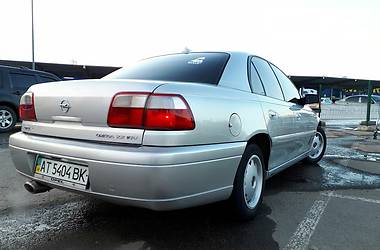 Седан Opel Omega 2000 в Ивано-Франковске