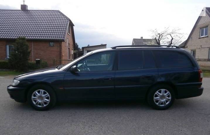 Універсал Opel Omega 2000 в Луцьку