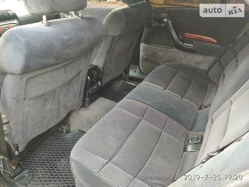 Седан Opel Omega 1999 в Луцке