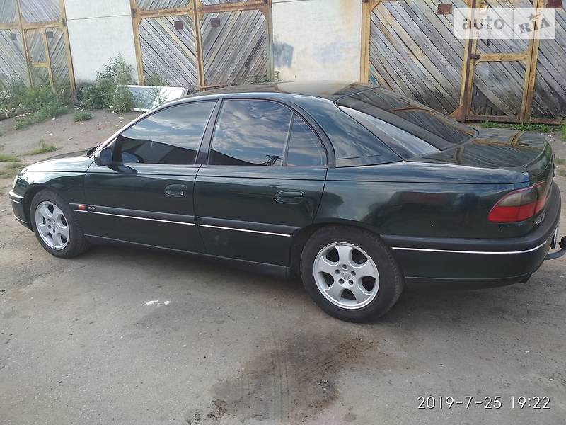 Седан Opel Omega 1999 в Луцке