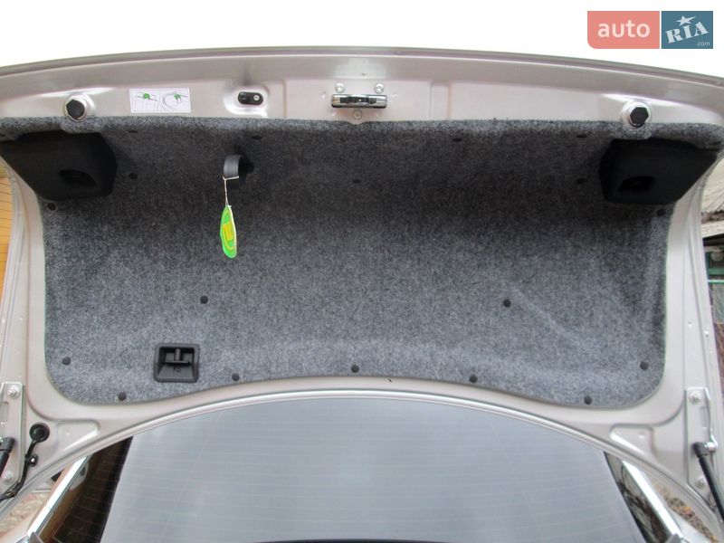 Седан Opel Omega 2003 в Черкасах