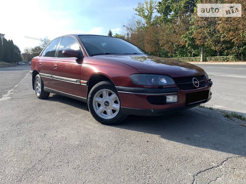 Седан Opel Omega 1998 в Тернополе