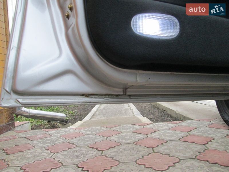 Седан Opel Omega 2003 в Черкасах