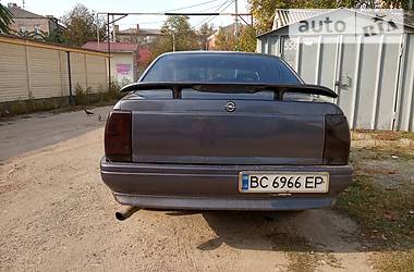 Седан Opel Omega 1988 в Могилев-Подольске
