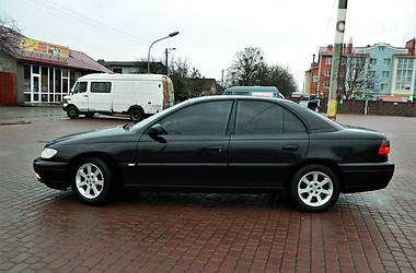 Седан Opel Omega 2002 в Ровно