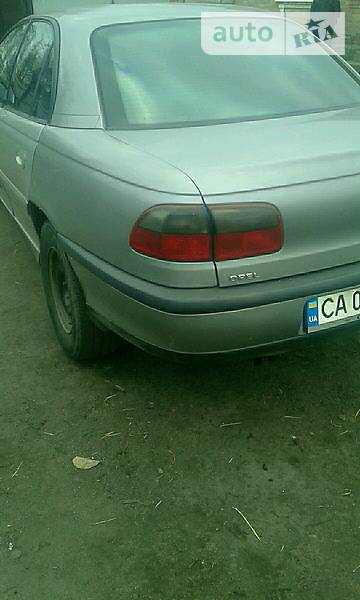 Седан Opel Omega 1995 в Кропивницком