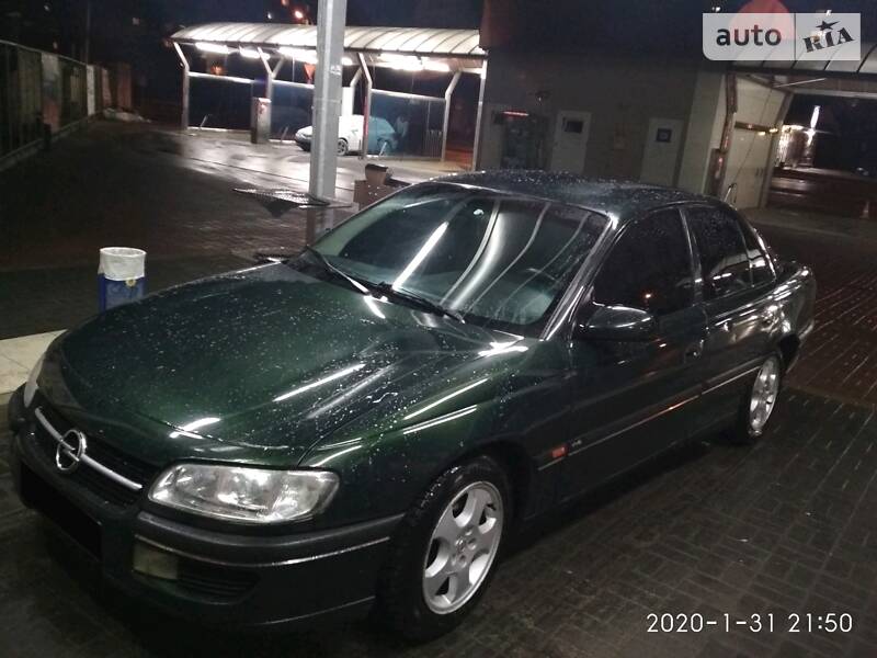 Седан Opel Omega 1999 в Луцке