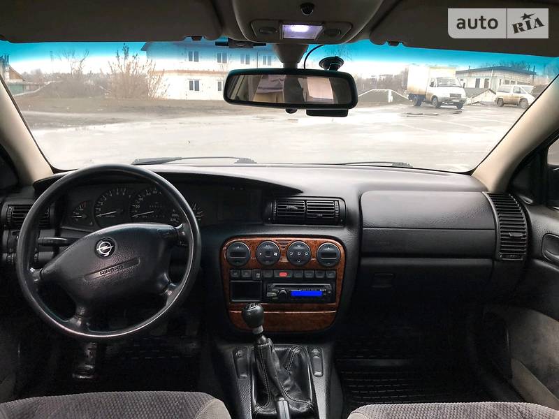 Седан Opel Omega 1995 в Харькове фото 11 Седан Opel Omega 1995 в Харькове