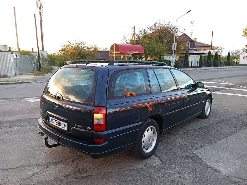 Універсал Opel Omega 2002 в Луцьку