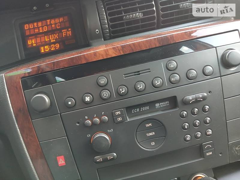 Седан Opel Omega 2003 в Черкасах