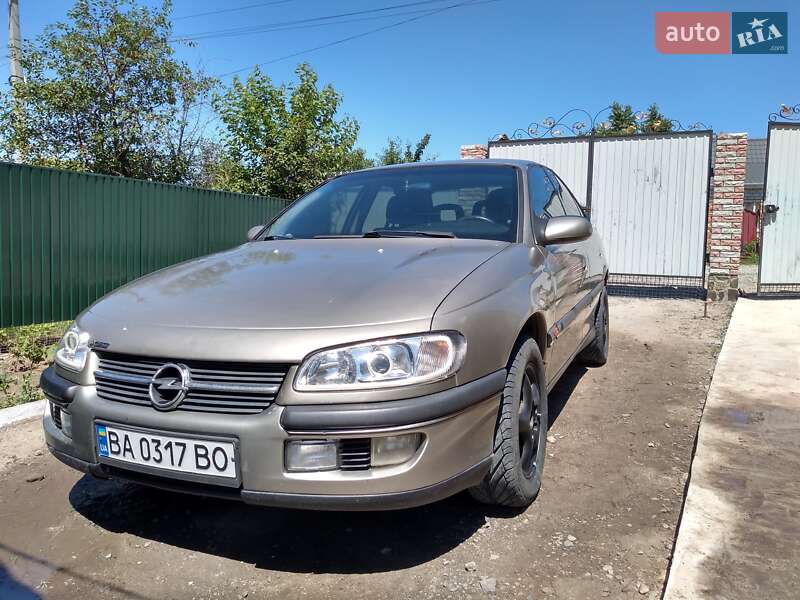 Седан Opel Omega 1996 в Благовіщенську