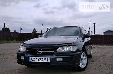 Седан Opel Omega 1999 в Луцке