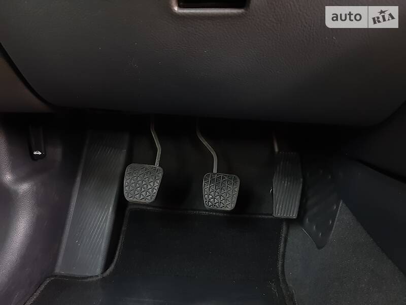 Седан Opel Omega 2000 в Дніпрі