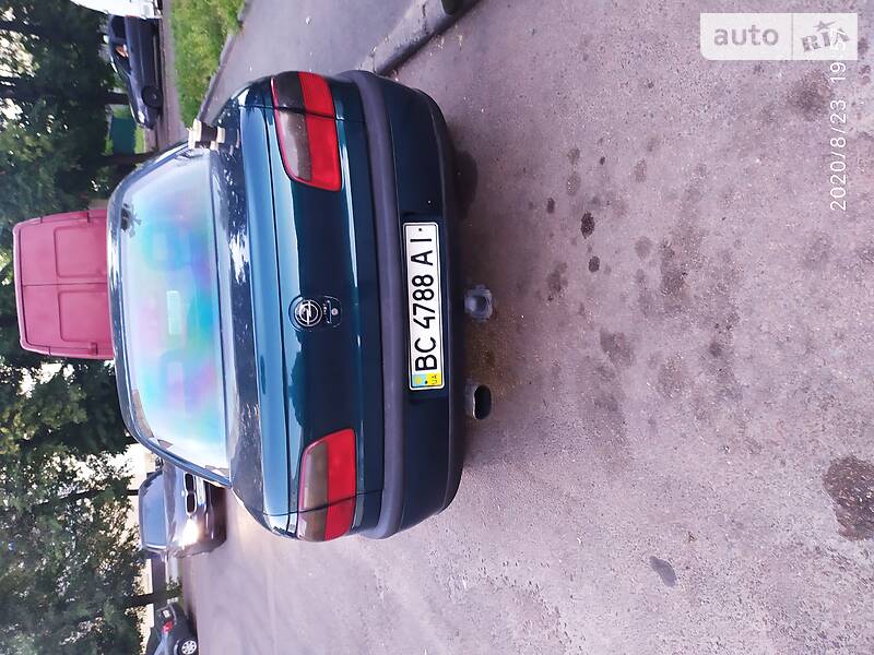 Седан Opel Omega 1995 в Житомире